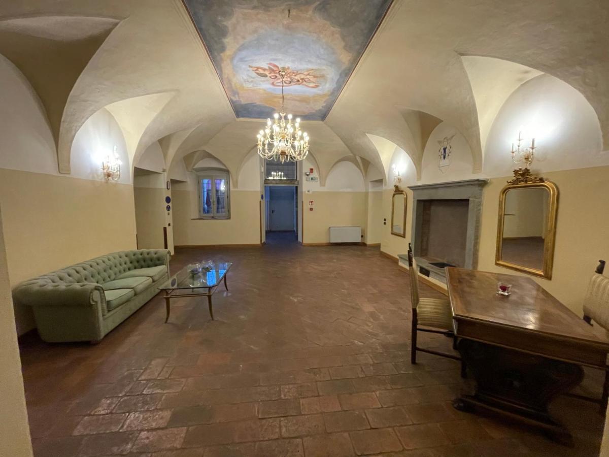 Bes Hotel Bergamo Cologno Al Serio Exterior foto
