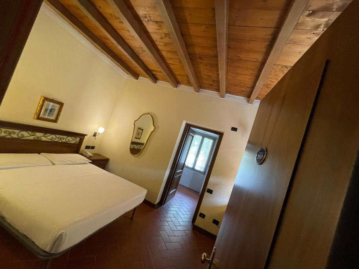 Bes Hotel Bergamo Cologno Al Serio Exterior foto