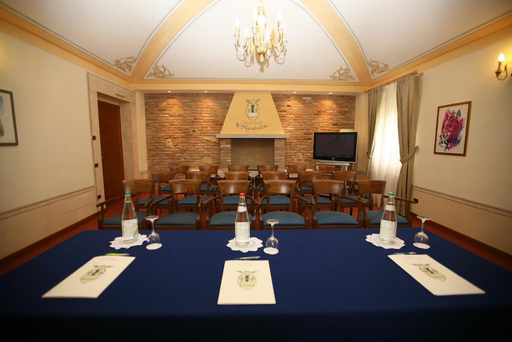 Bes Hotel Bergamo Cologno Al Serio Exterior foto