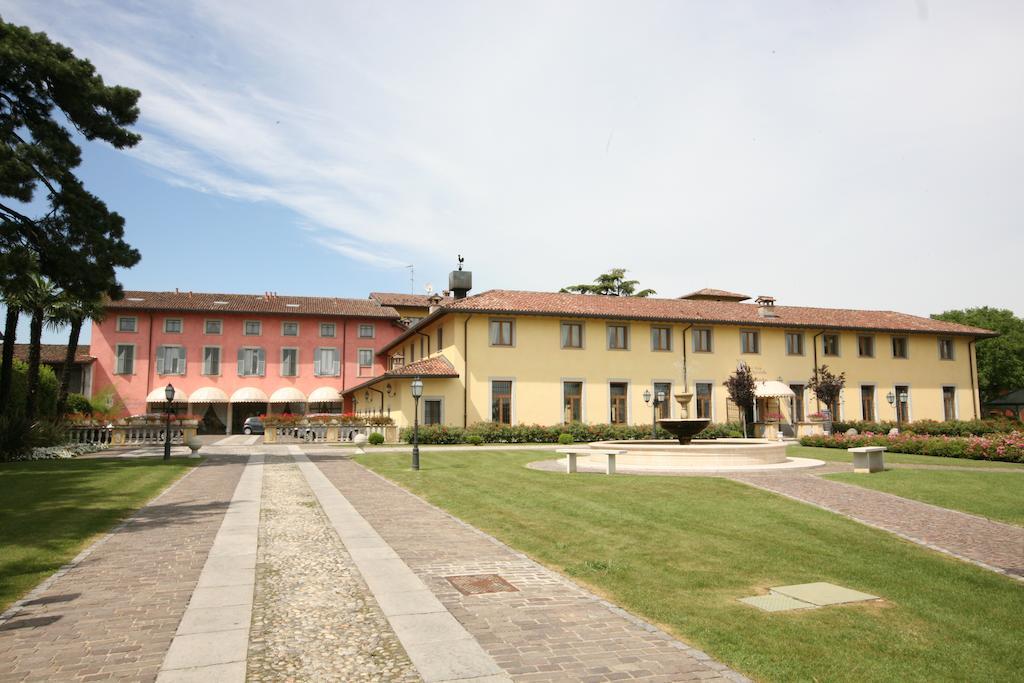 Bes Hotel Bergamo Cologno Al Serio Exterior foto