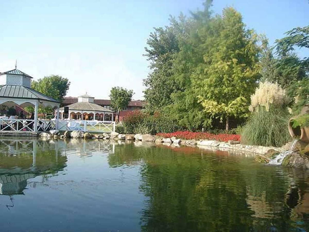 Bes Hotel Bergamo Cologno Al Serio Exterior foto