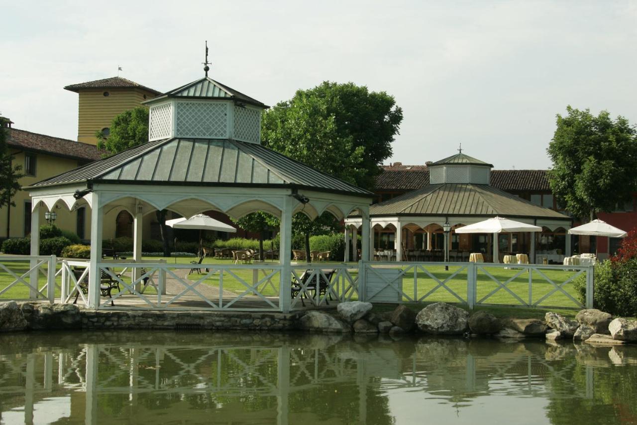 Bes Hotel Bergamo Cologno Al Serio Exterior foto